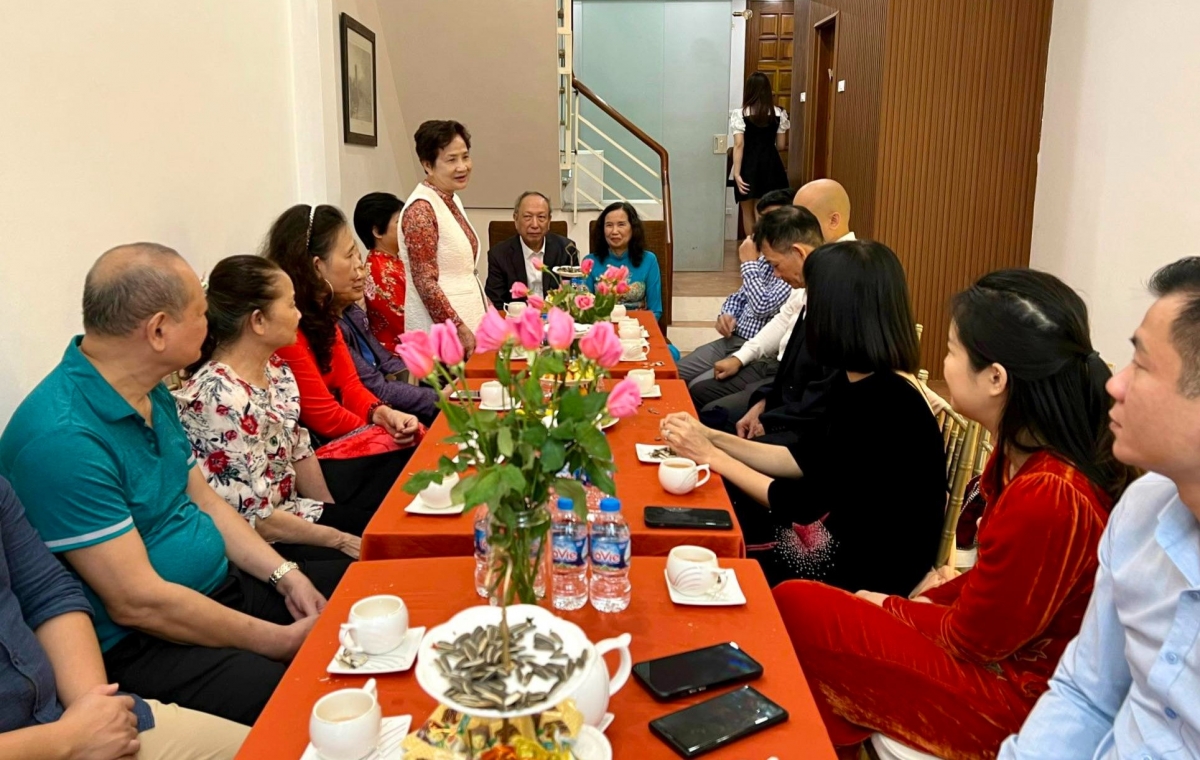 Ngày ông đón bà về Thường Tín sống chung một nhà