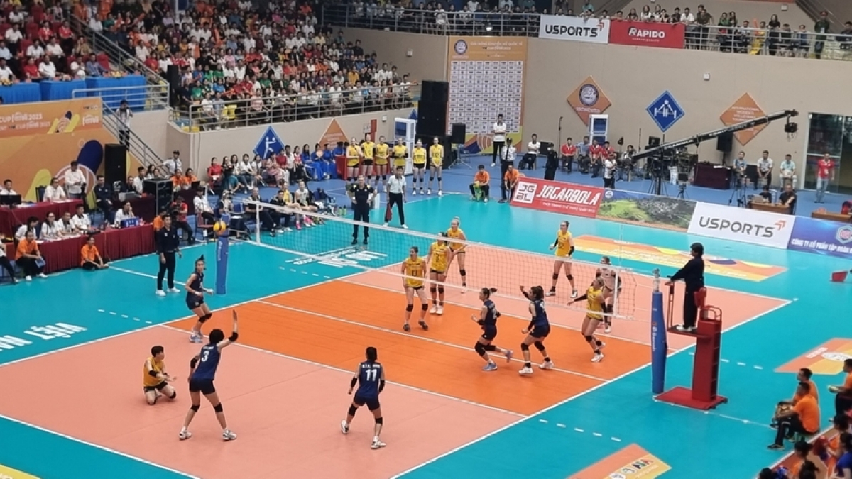 Tuyển Việt Nam 1 thắng dễ Australia 3-0 ở trận đấu ra quân (ảnh: báo Lào Cai)
