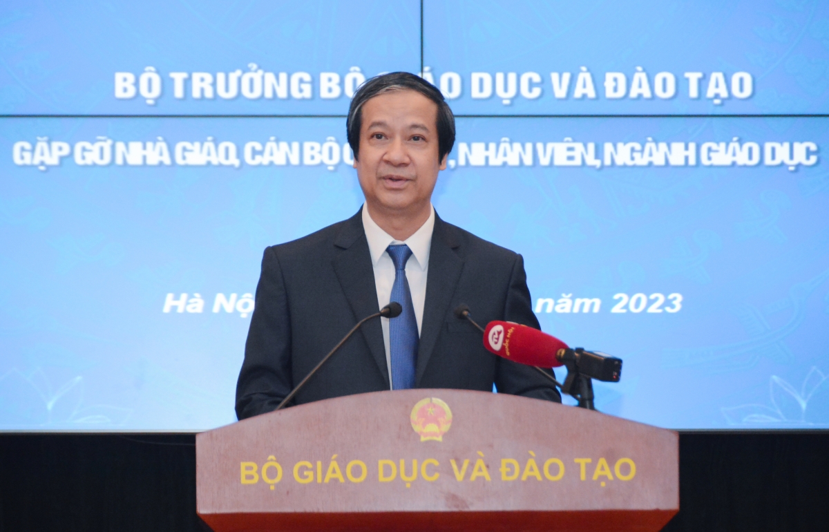 Bộ trưởng Bộ GD-ĐT Nguyễn Kim Sơn tại buổi gặp gỡ nhà giáo, cán bộ quản lý, nhân viên ngành giáo dục