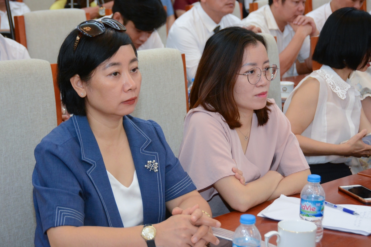 Buổi gặp gỡ các giáo viên, cán bộ quản lý giáo dục mầm non, phổ thông diễn ra sáng 15/8
