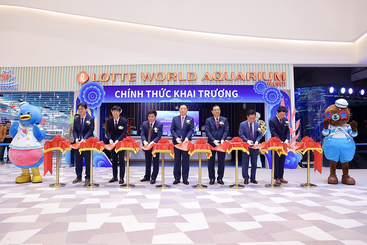 Lễ cắt băng khai trương thủy cung Lotte World Hà Nội