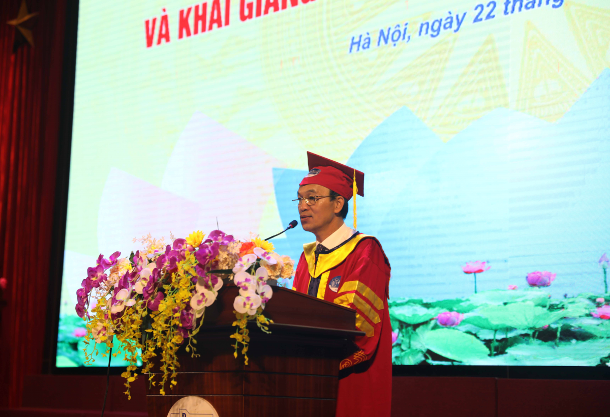 GS. TS Trịnh Minh Thụ - Hiệu trưởng Trường Đại học Thủy lợi phát biểu
