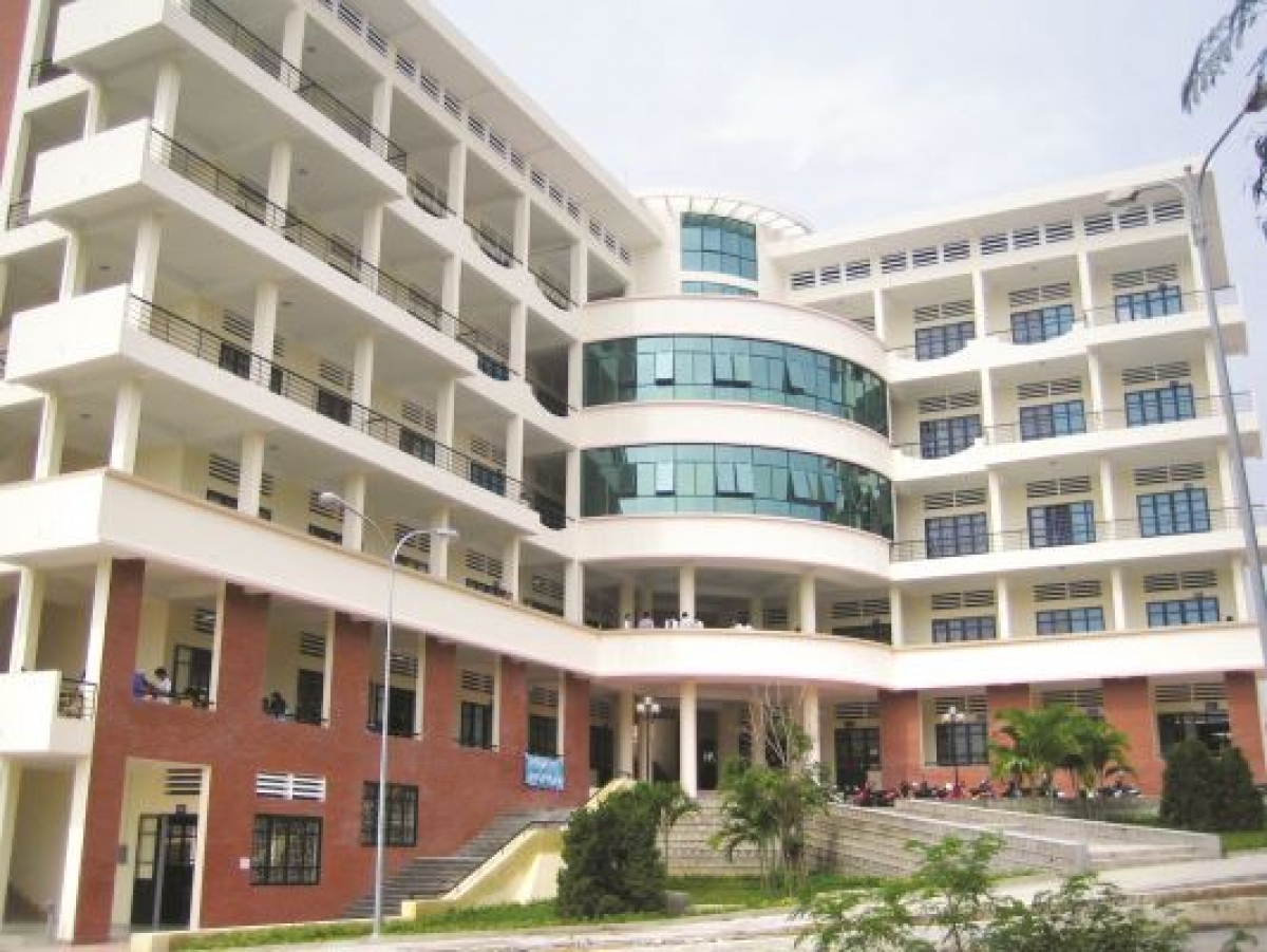 Giảng đường Trường Đại học Nha Trang