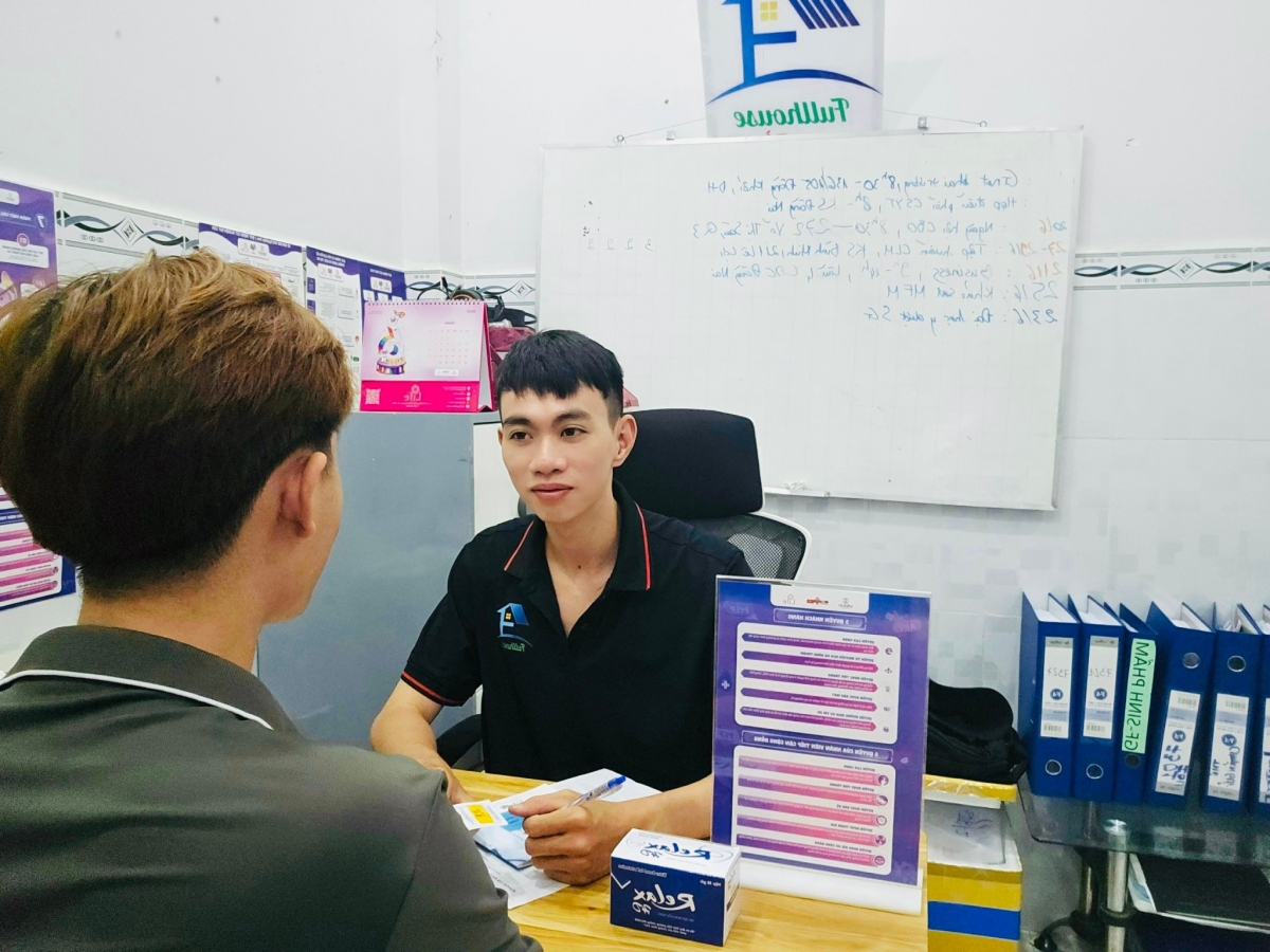 Các nhóm cộng đồng tiếp cận khách hàng, cung cấp dịch vụ phòng chống HIV/AIDS