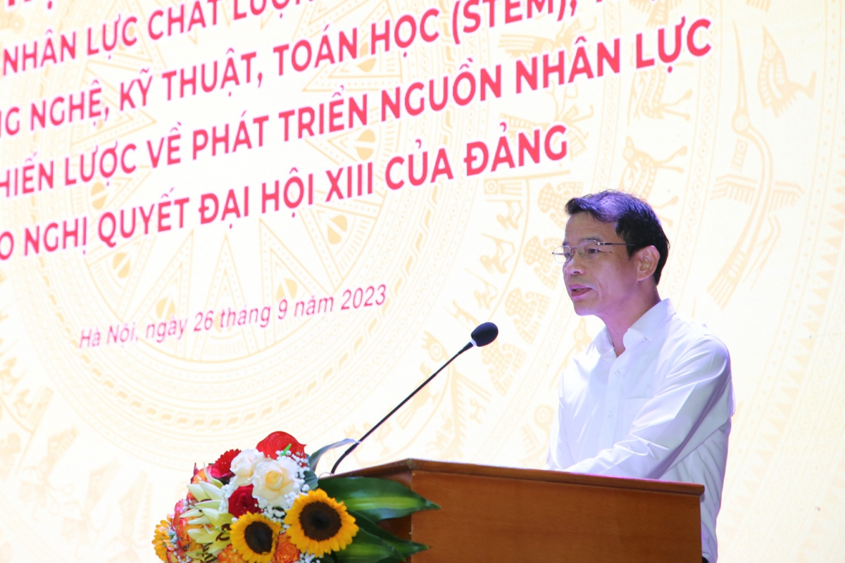 Phó Trưởng ban Tuyên giáo TW Vũ Thanh Mai phát biểu tại Hội thảo