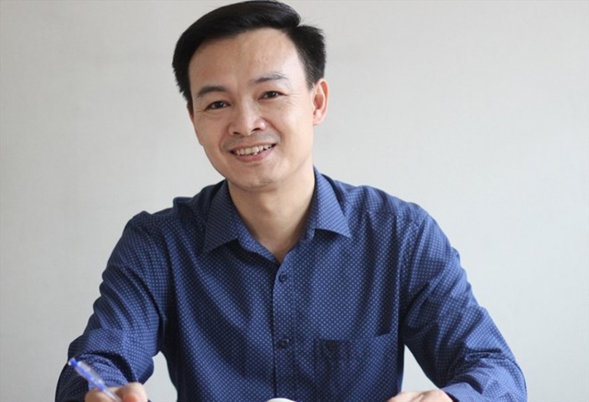 Thầy giáo Trần Mạnh Tùng (Hà Nội)