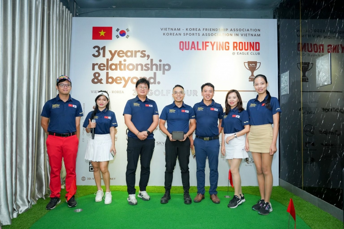 Các thành viên BTC giải Golf 3D - Giải đấu kỷ niệm 31 năm quan hệ ngoại giao Việt Nam - Hàn Quốc