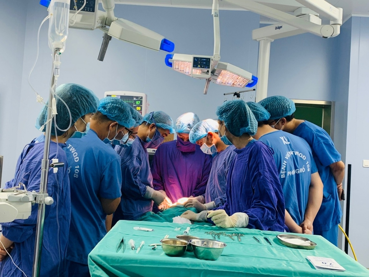 Kíp phẫu thuật cho bệnh nhân