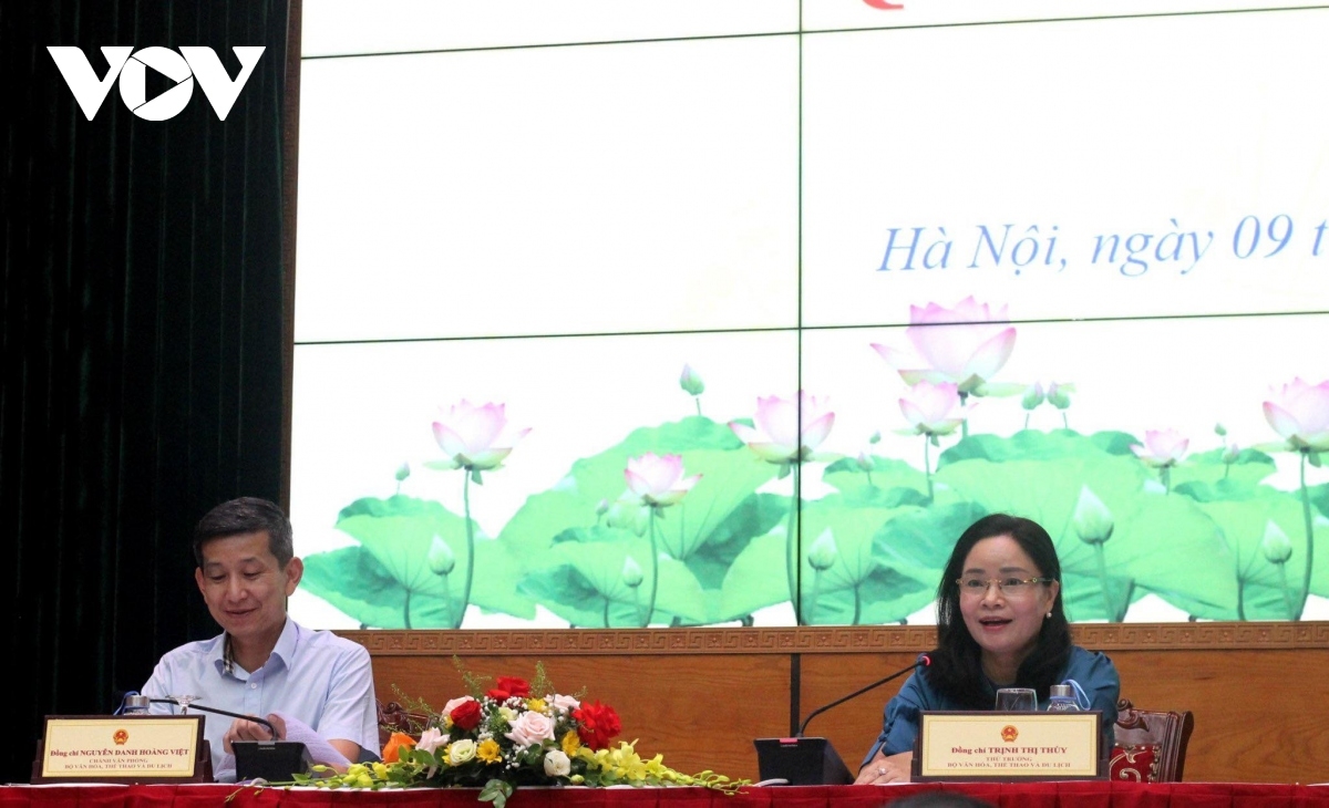 Thứ trưởng Bộ VHTT&DL Trịnh Thị Thuỷ chủ trì họp báo