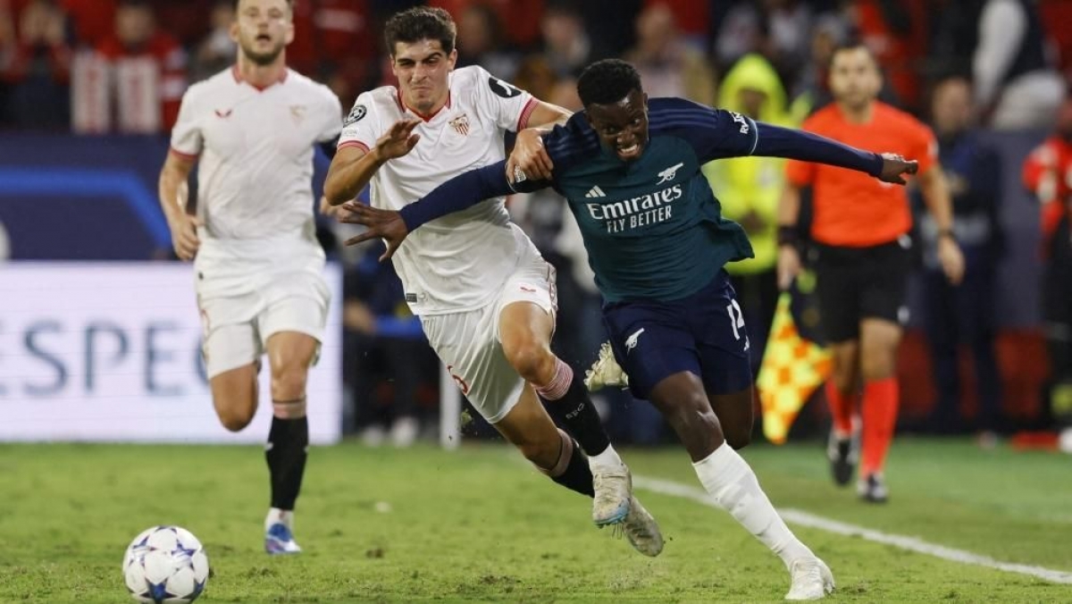 Arsenal giành thắng lợi chung cuộc 2-1 trước Sevilla