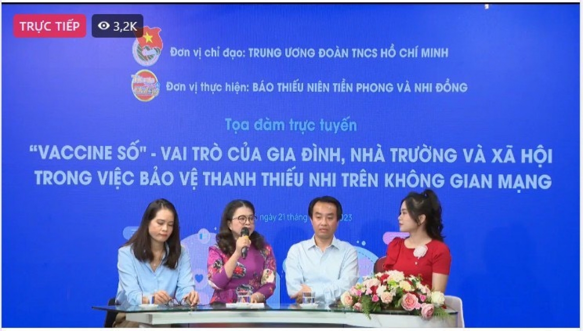 Các đại biểu trao đổi tại Tọa đàm