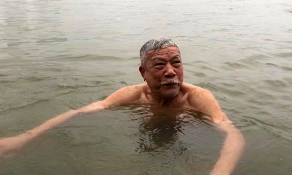 Ông Diễm coi sông Hồng như cái ao nhà mình, xa thấy nhớ