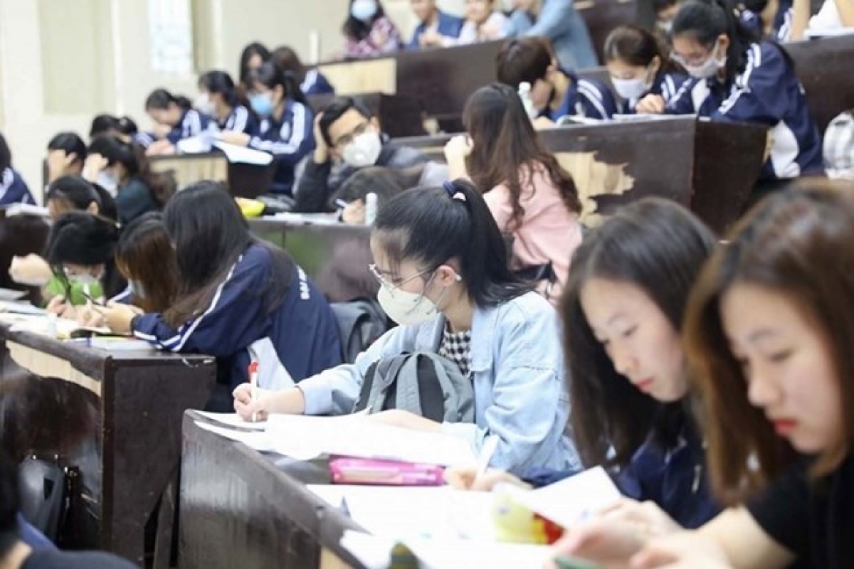 Nguồn thu của các trường ĐH hiện nay phần lớn phụ thuộc vào học phí