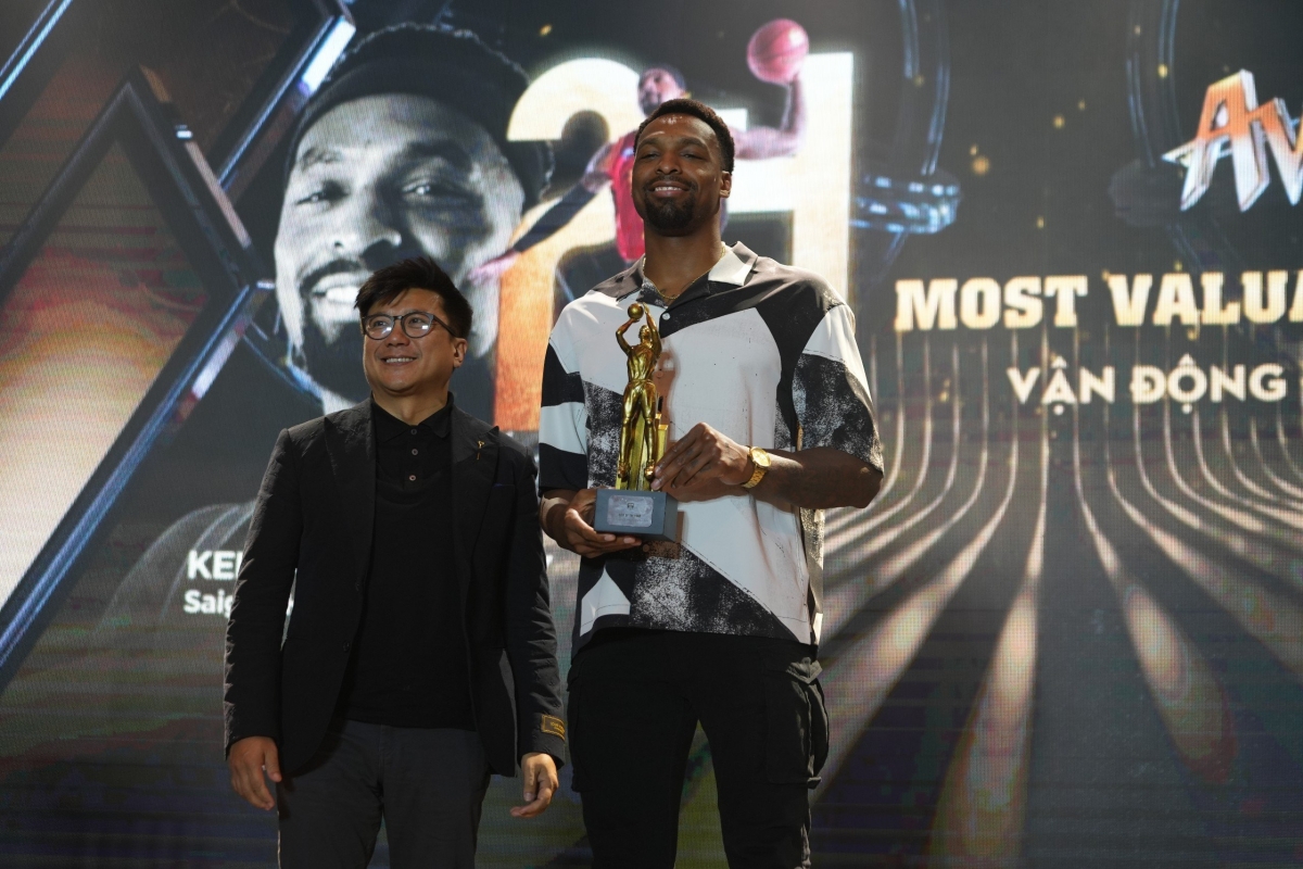 Kentrell Barkley nhận danh hiệu VĐV xuất sắc nhất VBA 2023