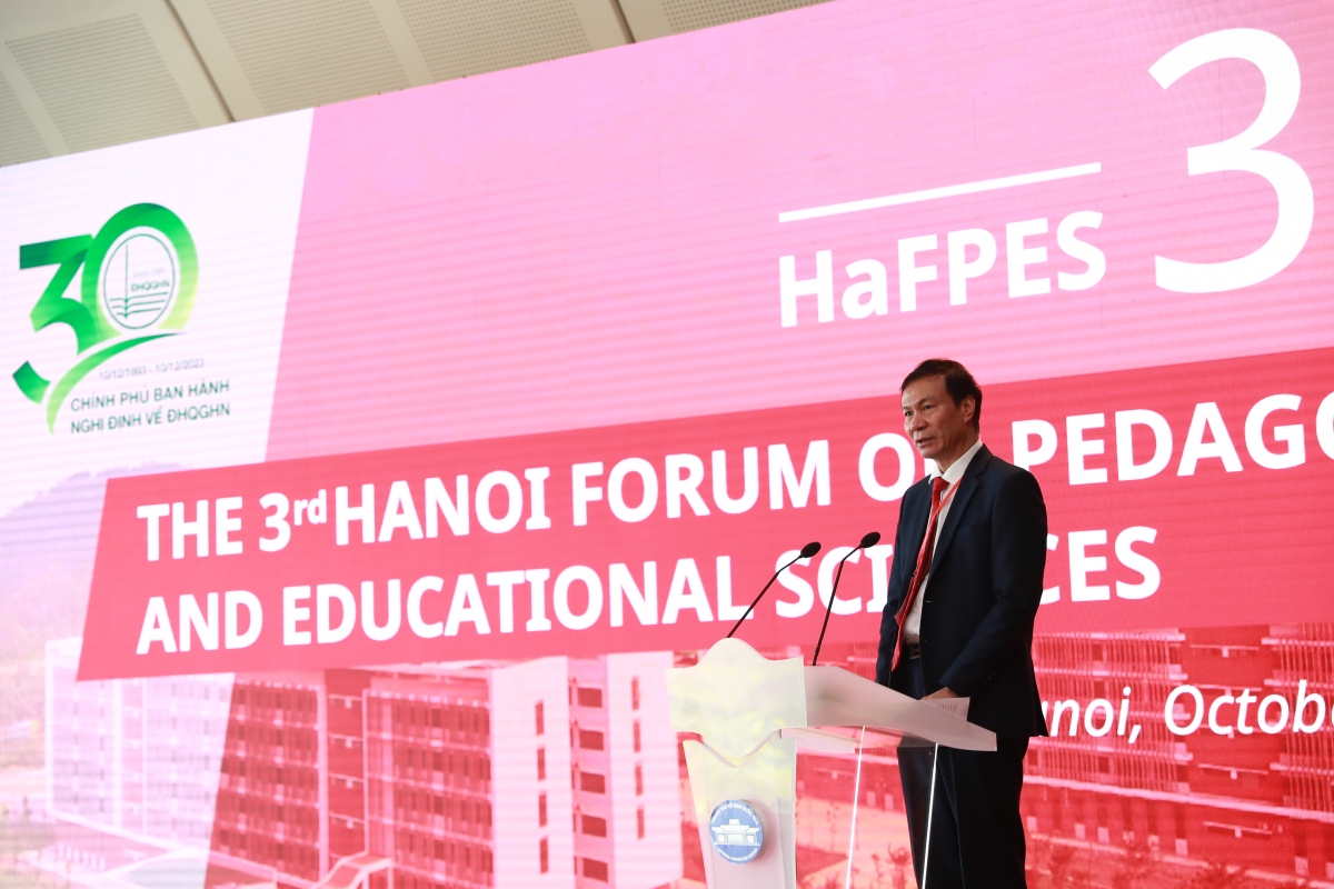 GS.TS. Nguyễn Quý Thanh, Hiệu trưởng Trường Đại học Giáo dục, ĐH Quốc gia Hà Nội, Trưởng Ban Tổ chức HaFPES 2023 phát biểu đề dẫn Hội thảo