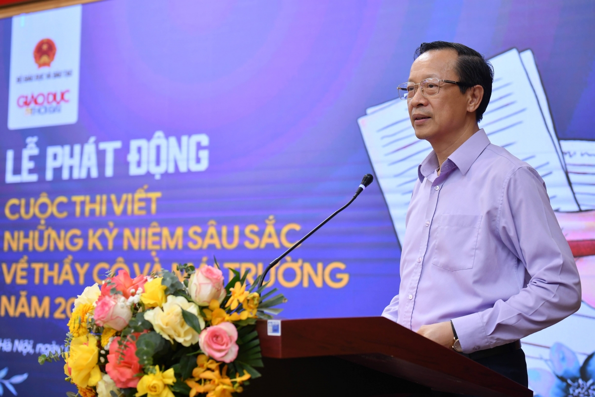 Thứ trưởng Bộ GD&amp;ĐT Phạm Ngọc Thưởng phát biểu tại buổi Lễ.