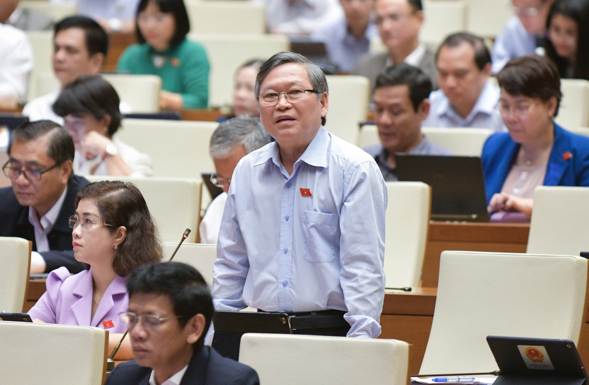 Đại biểu Tô Văn Tám, đoàn đại biểu Quốc hội tỉnh Kon Tum