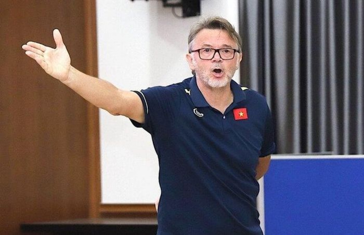 HLV Philippe Troussier