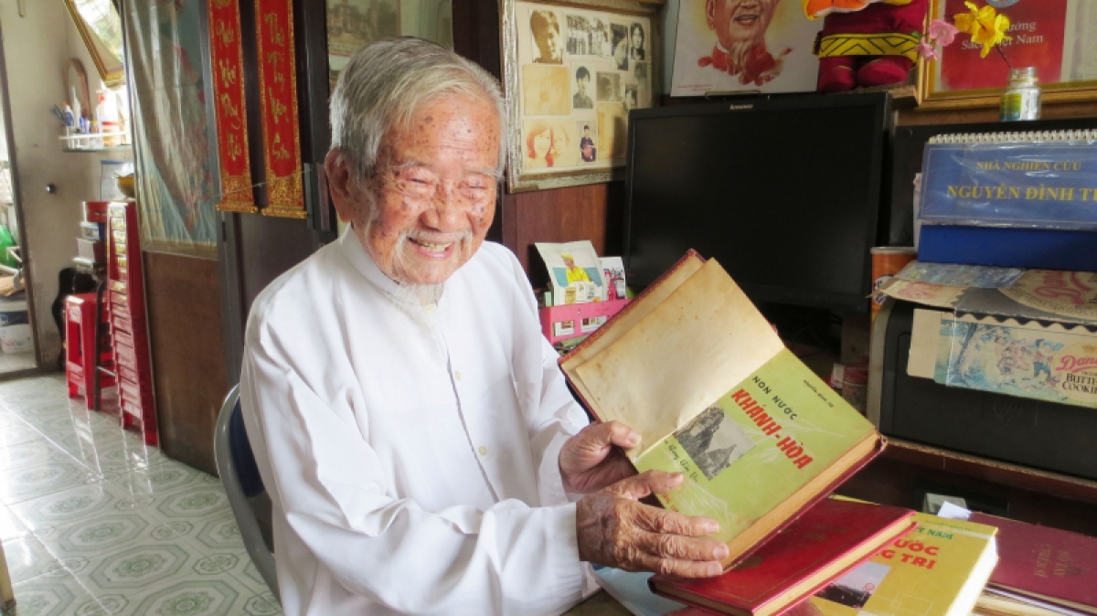 Ký giả Nguyễn Đình Tư
