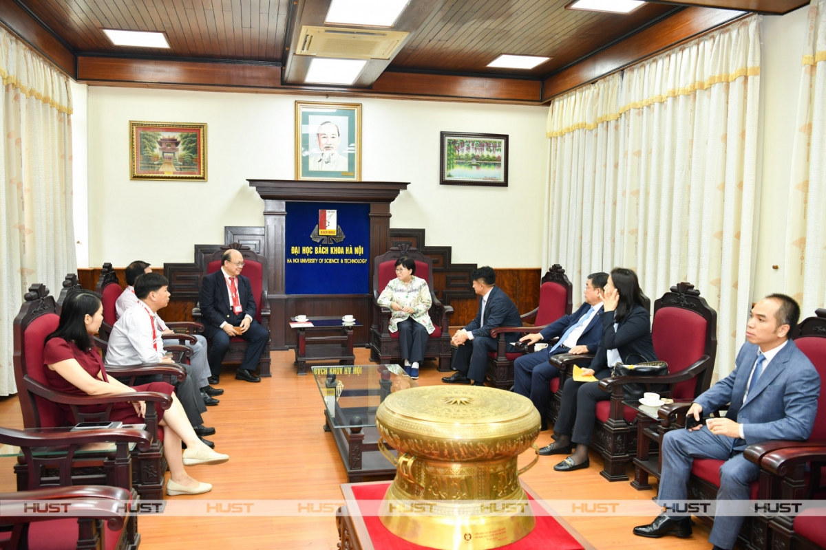 Đại diện Quỹ POSCO TJ Park làm việc với Lãnh đạo ĐHBKHN