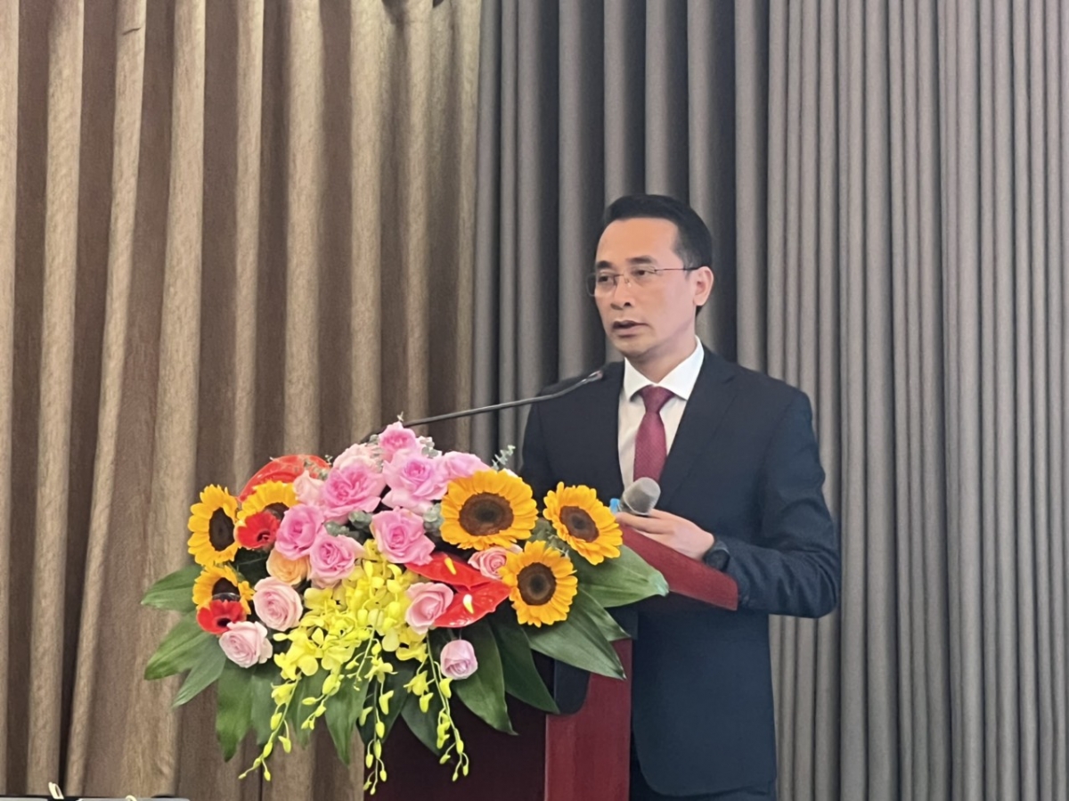 GS.TS Chử Đức Trình – Hiệu trưởng trường Đại học Công nghệ trình bày mục tiêu phát triển của trường