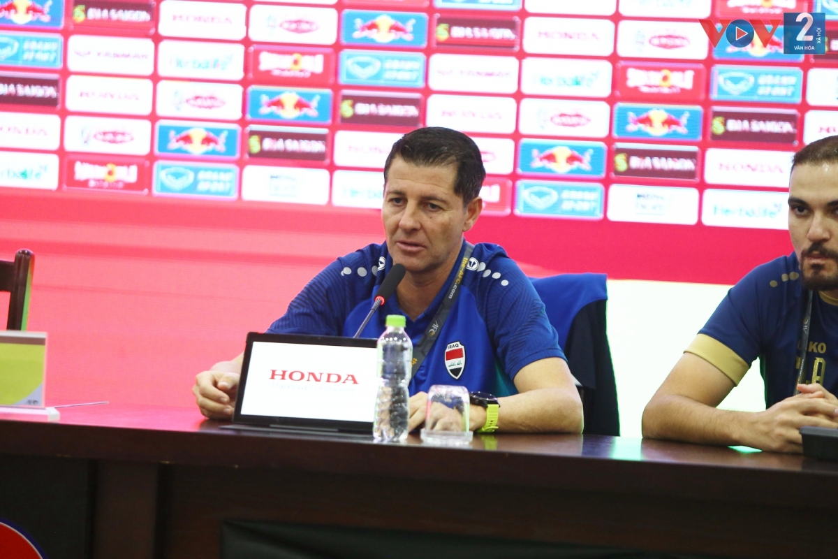 HLV Jesus Casas của Iraq đánh giá cao thầy trò HLV Troussier