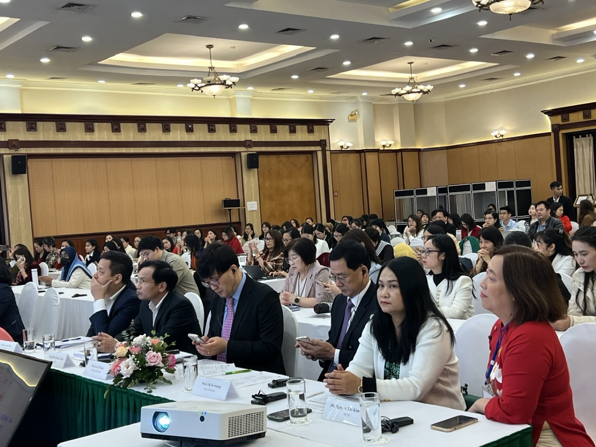 Toàn cảnh hội thảo