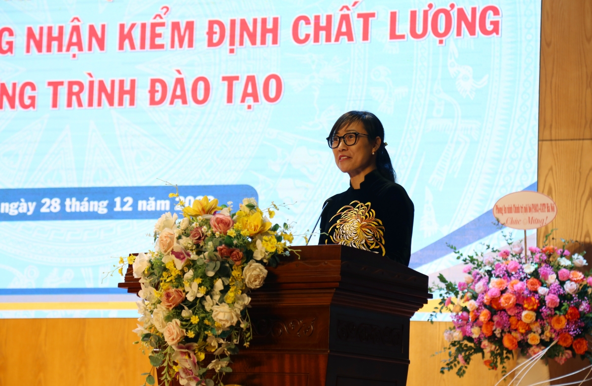 TS. Tạ Thị Thu Hiền – Giám đốc Trung tâm Kiểm định chất lượng giáo dục - Đại học Quốc gia Hà Nội