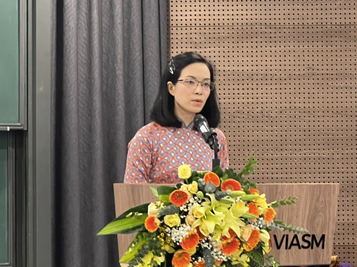 TS. Trần Minh Phương - giảng viên trường ĐH Tôn Đức Thắng - 1 trong 5 tác giả có công trình nghiên cứu được trao giải nhất phát biểu tại Lễ Trao giải
