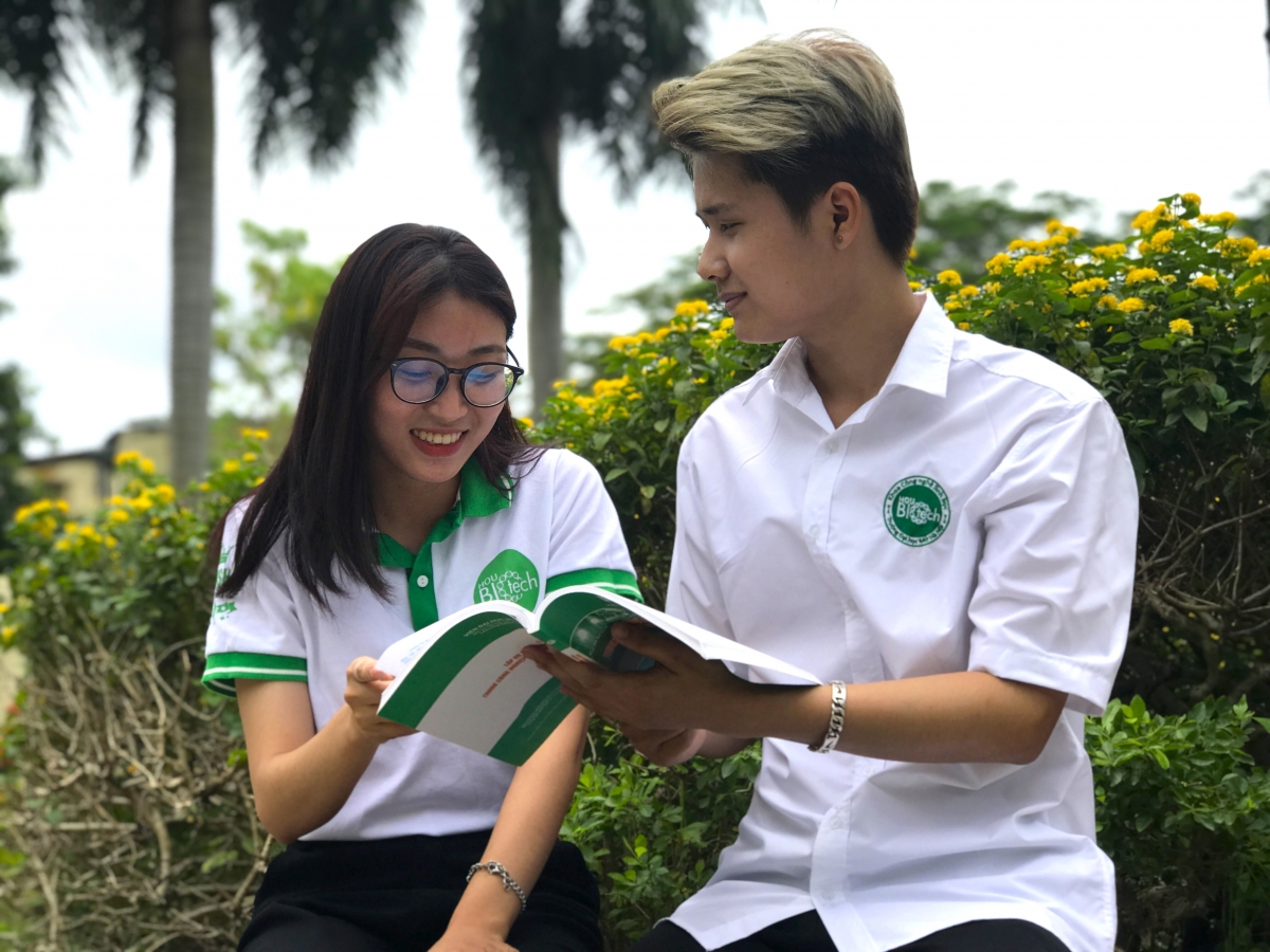 Cùng sinh viên ngành dược, sinh viên ngành Công nghệ sinh học hoàn toàn có khả năng tham gia vào thị trường lao động tạo ra sản phẩm sinh dược