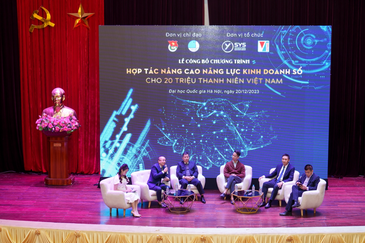 Lãnh đạo các doanh nghiệp chia sẻ kinh nghiệm khởi nghiệp cho các bạn trẻ