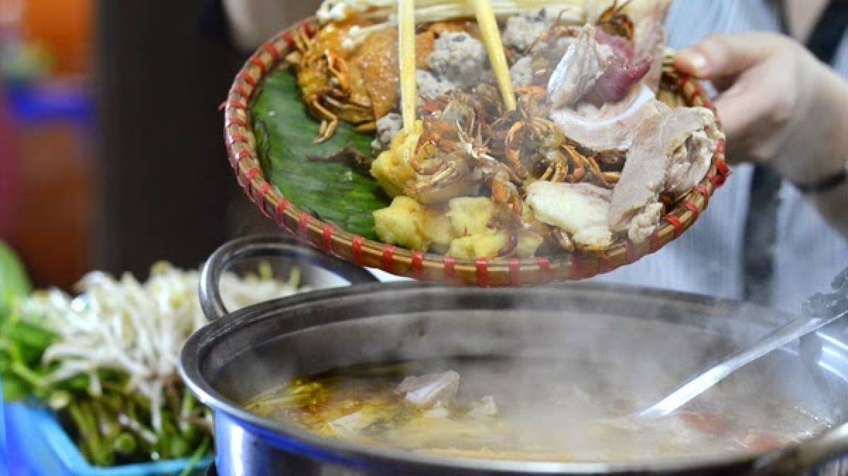 Thực phẩm cho nồi lẩu nên được đun chín kỹ trước khi dùng