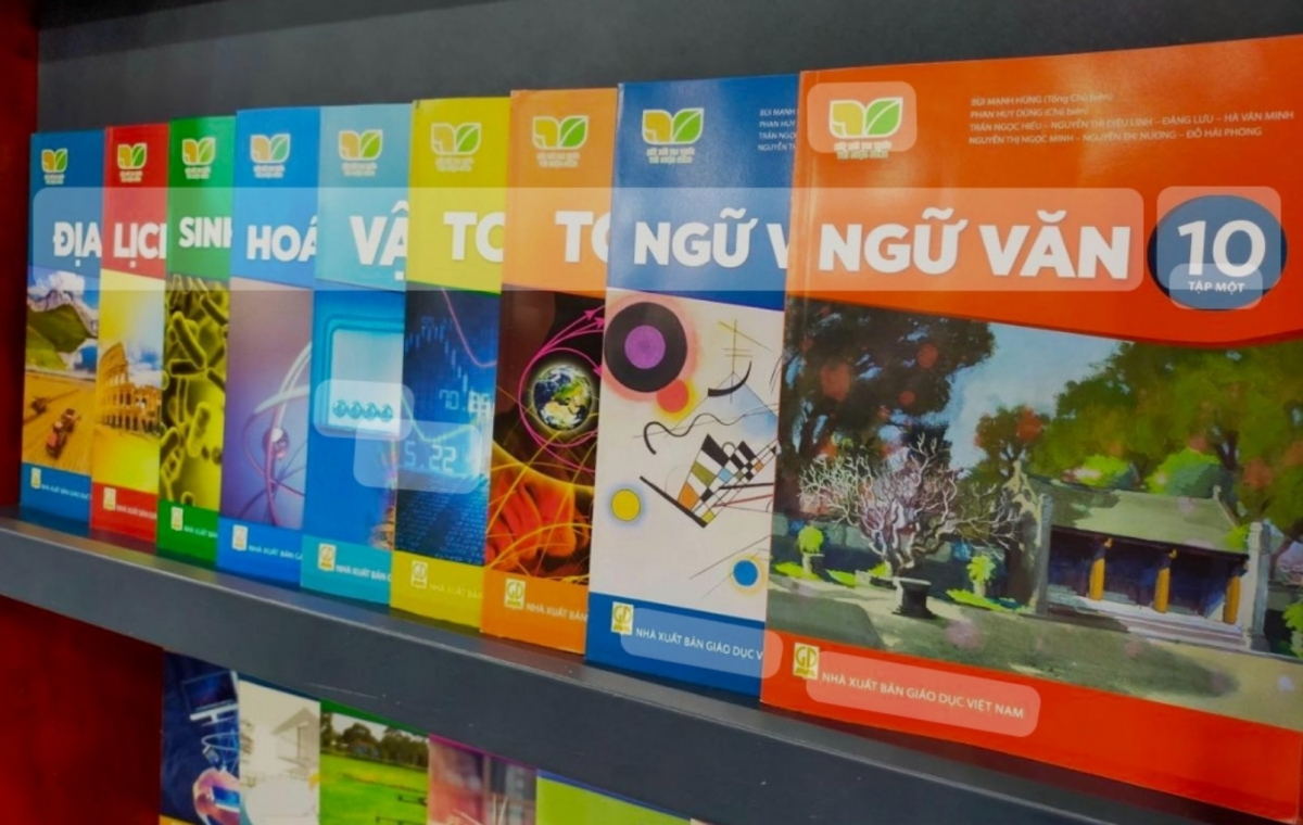Năm 2023, Đoàn giám sát của Ủy ban Thường vụ Quốc hội chỉ ra nhiều bất cập, hạn chế đổi mới sách giáo khoa