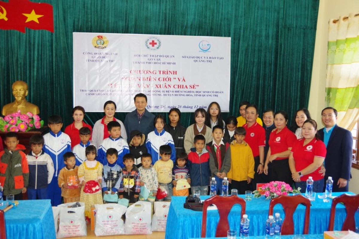 Chương trình “Xuân biên giới” và “Tết sum vầy - Xuân chia sẻ” tại Quảng Trị