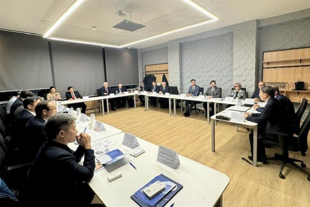 Workshop giữa Liên minh các trường khoa học kỹ thuật của Romania và 4 trường đại học kỹ thuật của Việt Nam
