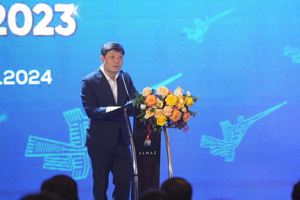GS. Vũ Hà Văn, Giám đốc Khoa học Quỹ VINIF phát biểu khai mạc. Ảnh: VINIF.