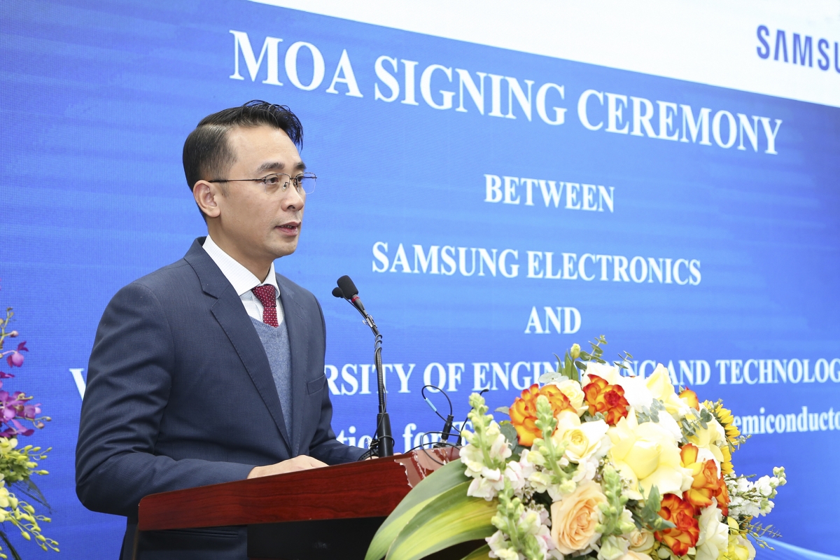 GS.TS Chử Đức Trình, Hiệu trưởng Trường Đại học Công nghệ (ĐHQGHN)