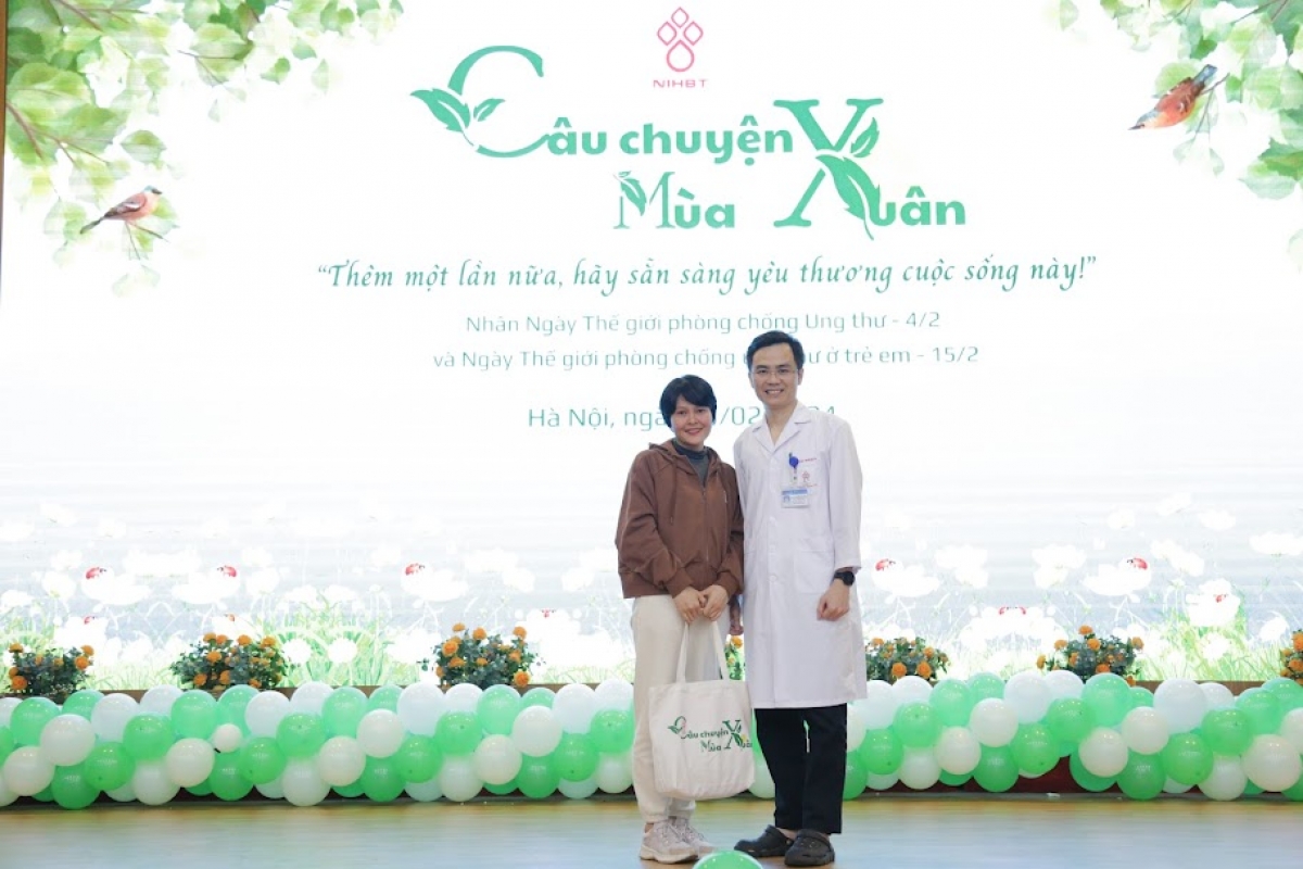BN Thu Phương và BS Nguyễn Quốc Nhật trong sự kiện "Câu chuyện Mùa xuân" gần đây