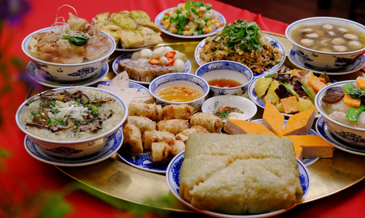 Trong dịp Tết, tổng năng lượng chúng ta đưa vào cơ thể tăng khoảng 1000 calo so với ngày thường