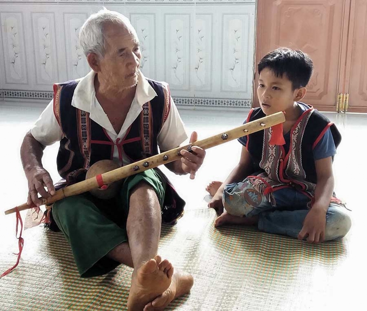 Nghệ nhân Rơ Châm Nha - "Pho sử thi sống" của buôn làng Gia Lai