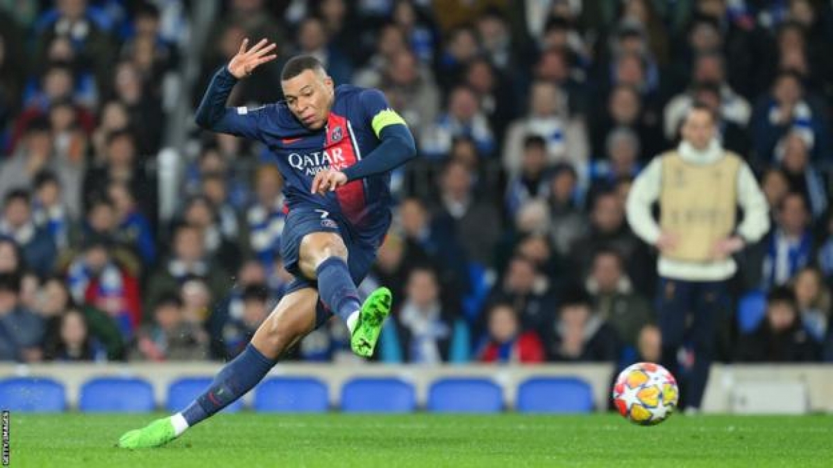 Kylian Mbappe ghi bàn ở phút 15