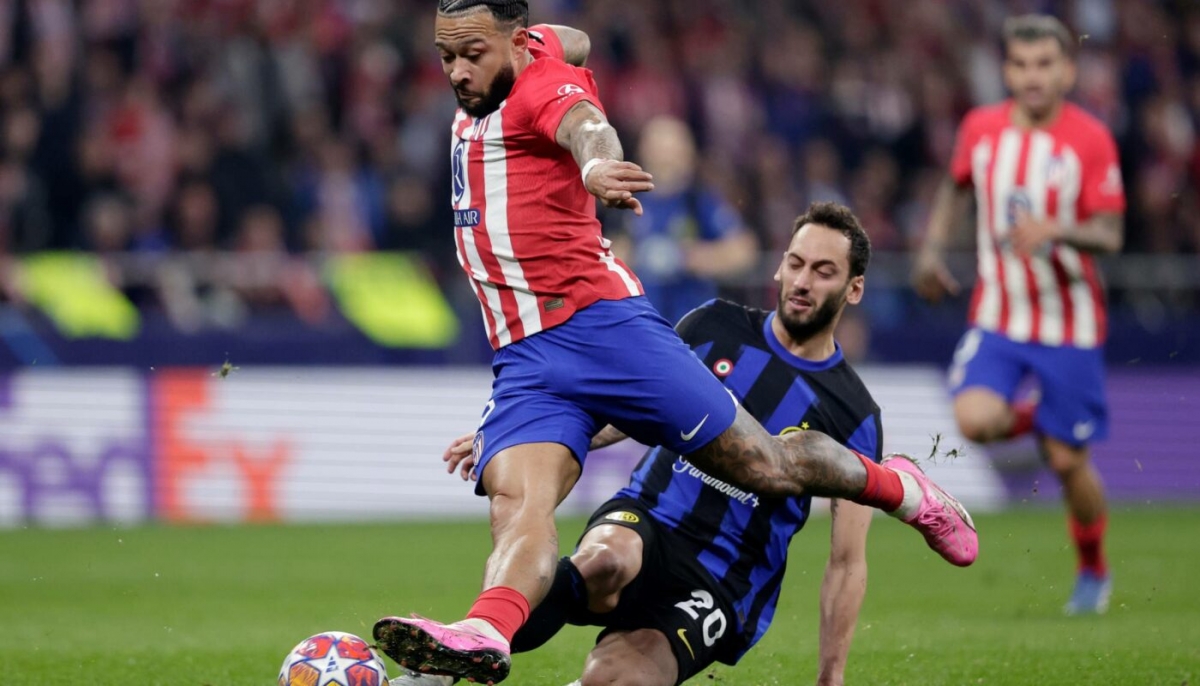 Memphis Depay nâng tỷ số lên 2-1 cho Atletico vào phút 87