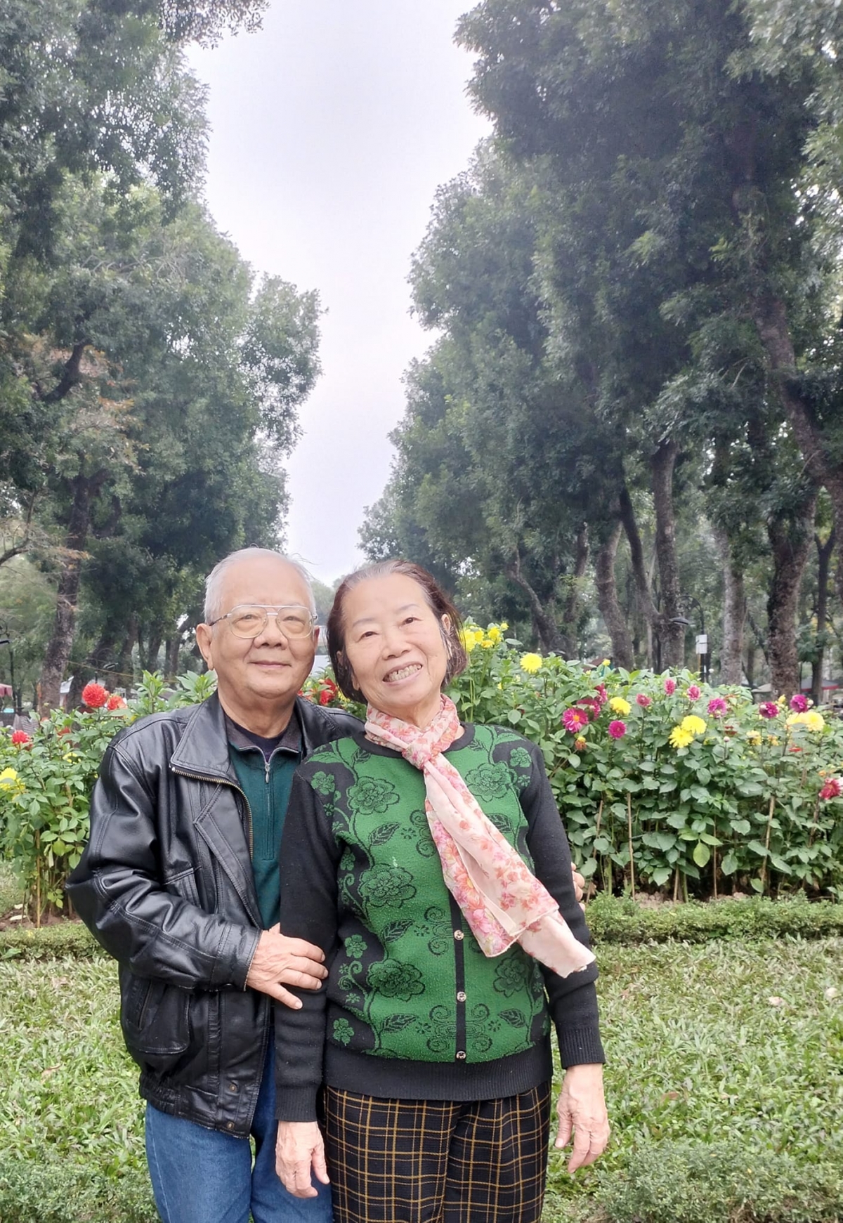 Ông Chế và bà Cầm đã gắn bó được 4 năm