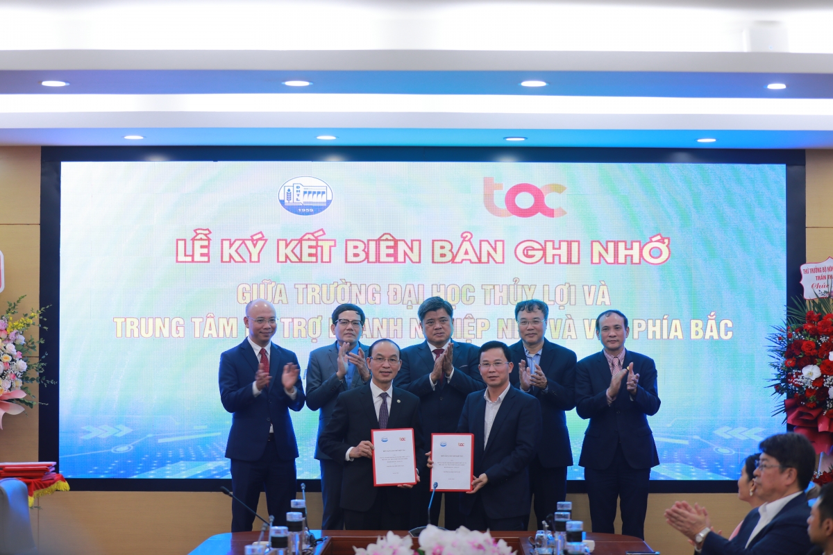 Trung tâm hỗ trợ doanh nghiệp nhỏ và vừa Cục phát triển doanh nghiệp Bộ Kế hoạch đầu tư ký kết hợp tác với trường ĐH Thủy lợi
