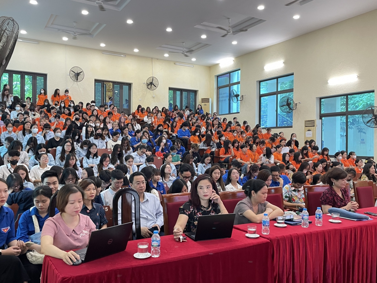 Toàn cảnh Hội nghị