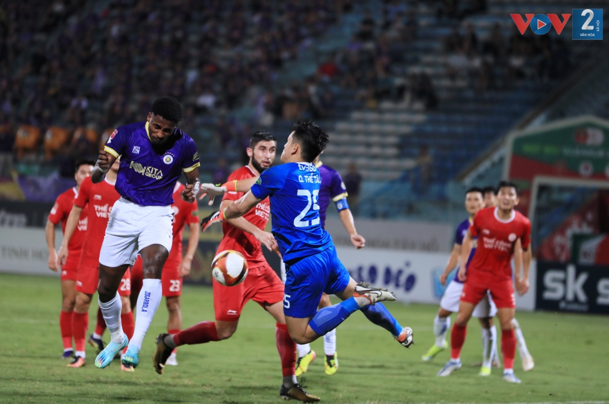 Các chân sút của Hà Nội FC vô duyên trong việc chuyển hoá các cơ hội thành bàn thắng