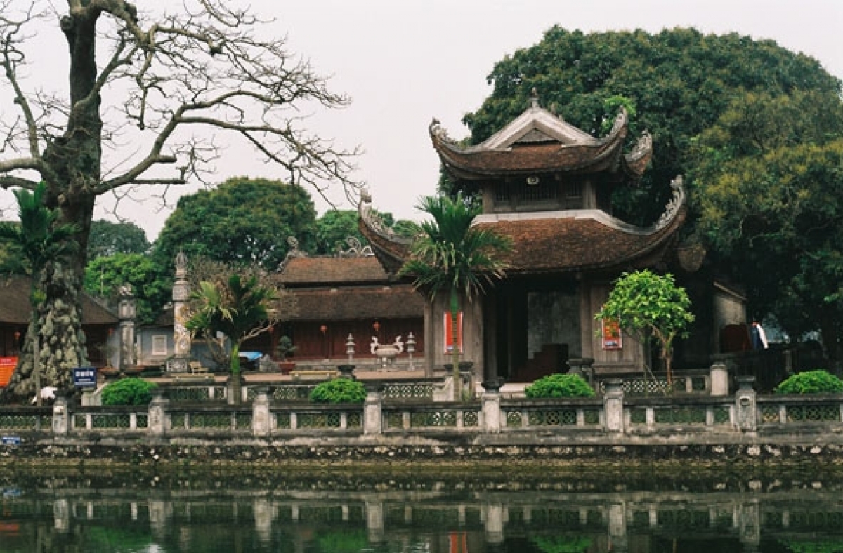 Một góc Văn miếu Mao Điền