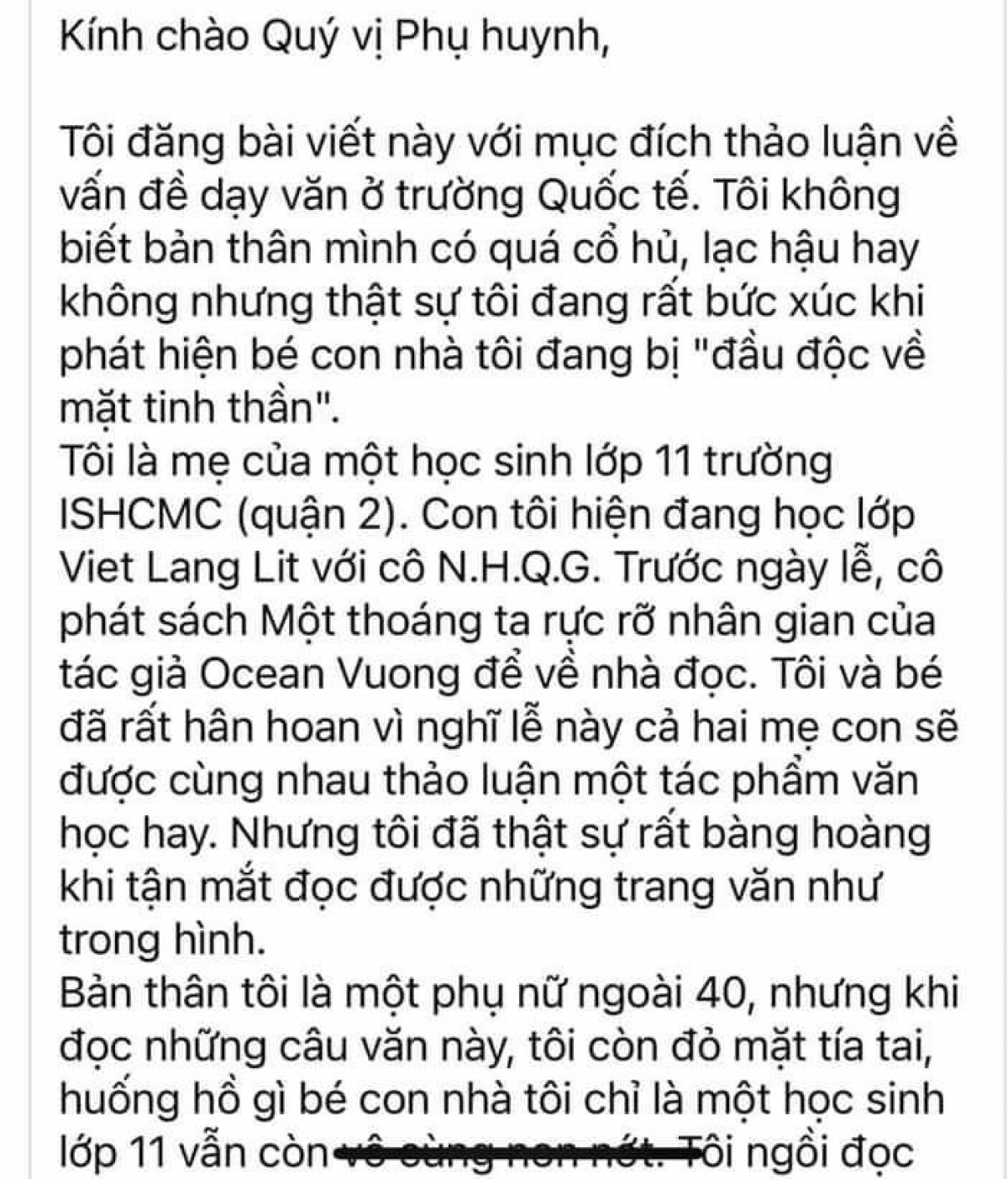 Phụ huynh bức xúc về nội dung cuốn sách có nội dung nhạy cảm được trường phát cho học sinh