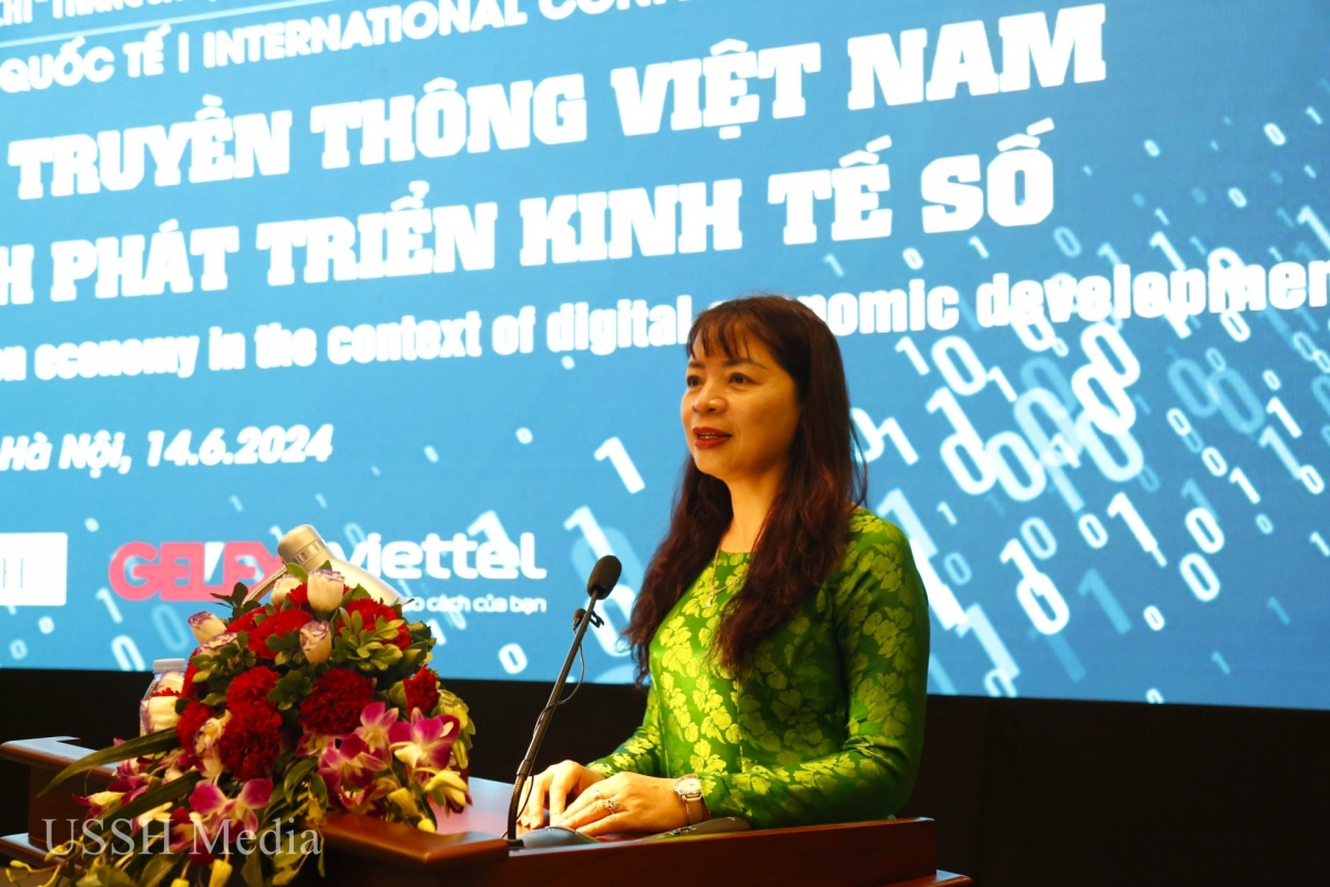 PGS.TS Đặng Thị Thu Hương - Phó Hiệu trưởng Trường ĐH KHXH&NV, ĐHQGHN phát biểu khai mạc Hội thảo