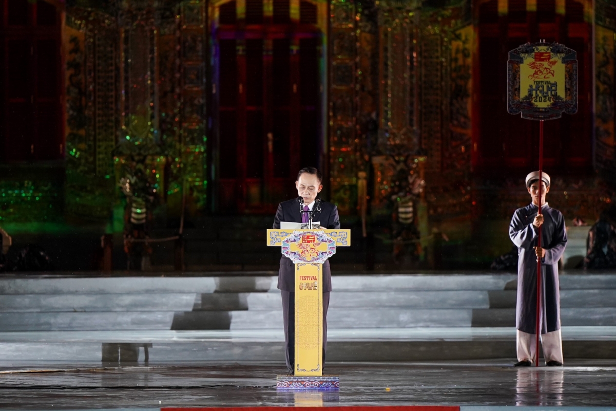 Ông Lê Hoài Trung Bí thư Trung ương Đảng, Trưởng Ban đối ngoại Trung ương thay mặt Lãnh đạo Đảng, Nhà nước phát biểu chào mừng Festival nghệ thuật Quốc tế Huế 2024